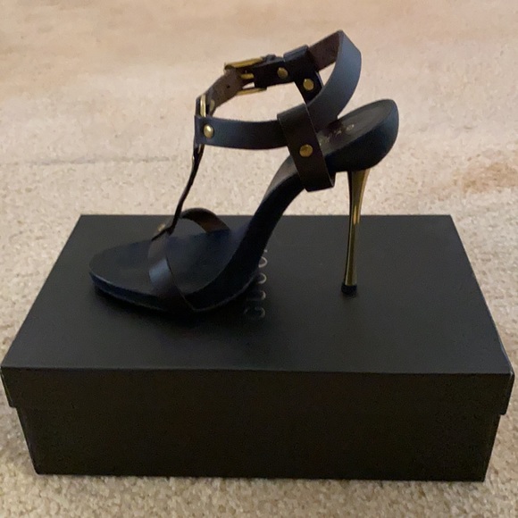 VINTAGE NEW GUCCI BNIB “KYLIE” DK BROWN LEATHER STILETTOS w/GOLD HEELS SZ 36 (6) - Picture 2 of 16